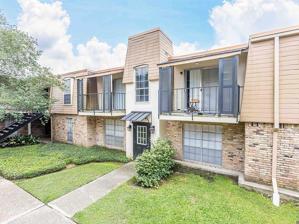 1st image of 2100 College Dr APT 37
