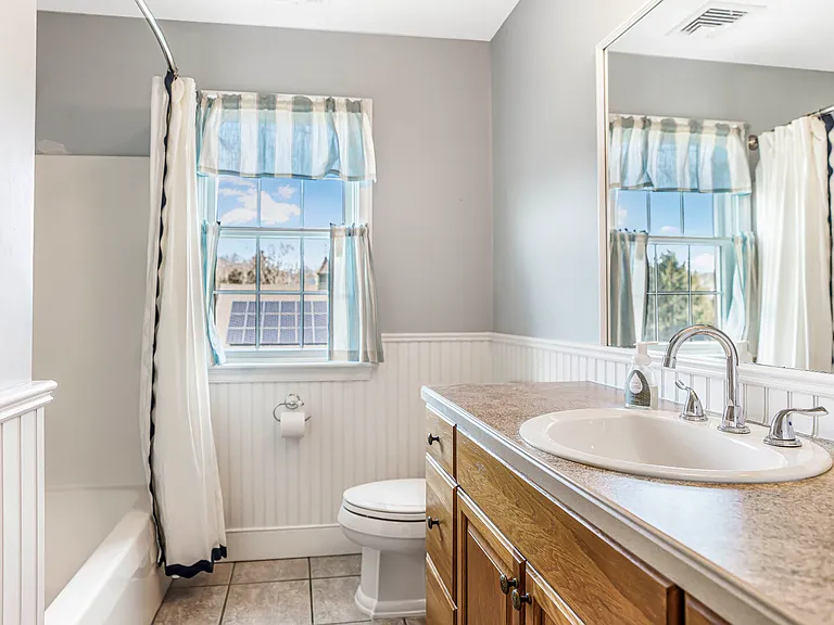 425 Jacobs Ln — Photo 29