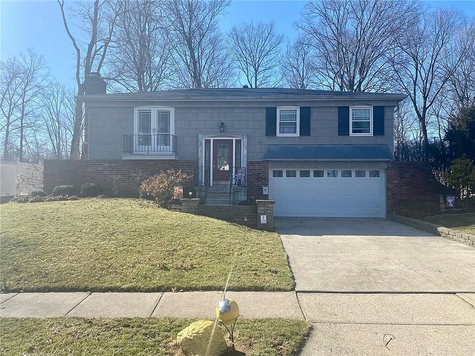 1st image of 3931 Silver Oak St