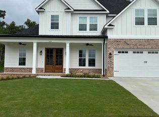 636 River Oaks Ln, Evans, GA 30809