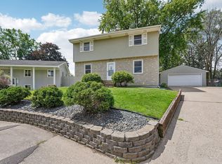 2054 Mesabi Ave, North Saint Paul, MN 55109