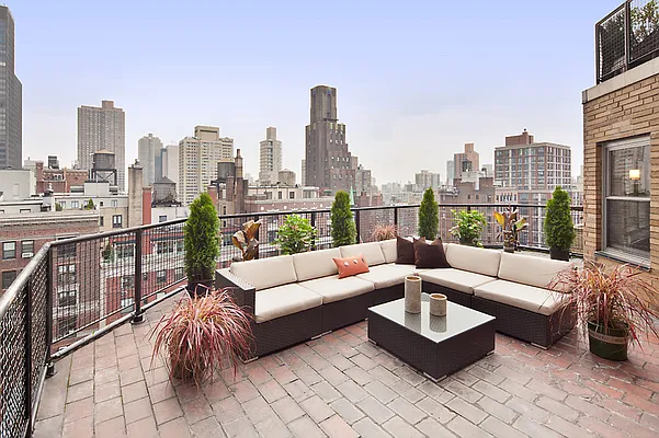 Sold by Town Residential | media 21