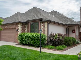 2422 SW Brookhaven Ln, Topeka, KS 66614