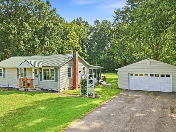 11596 Homestead Ave NE, Alliance, OH 44601