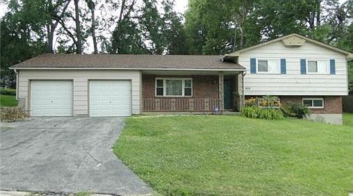 1st image of 405 NE 62nd Pl