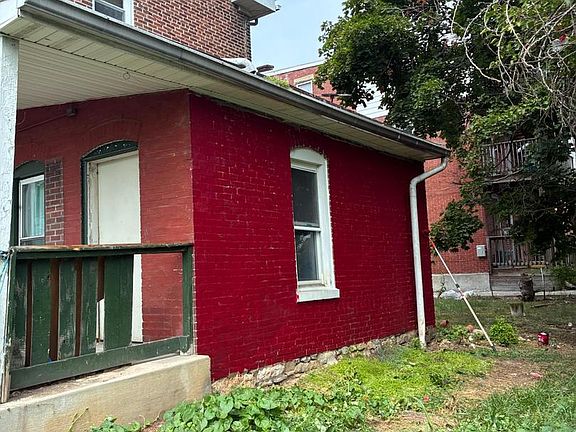 2nd image of 542 Salem Ave