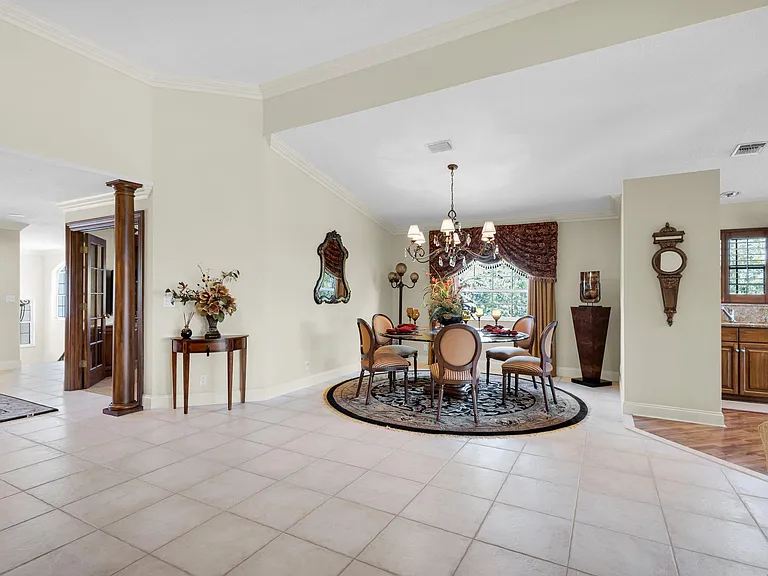222 Legendary Cir — Photo 19
