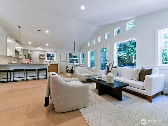 5th image of 8529 29th Avenue NW