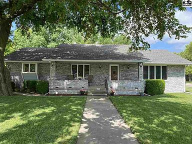 500 S Main St Canton Ks 67428 Zillow