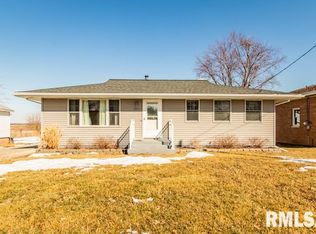 10111 W Route 150 St, Edwards, IL 61528