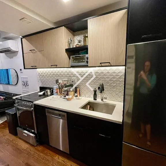 812 Saint Johns Pl #1F — Photo 3
