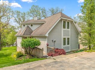 9334 Van Antwerp Rd, Brighton, MI 48116