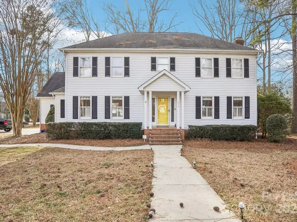 2876 Oakhurst Dr, Rock Hill, SC 29732