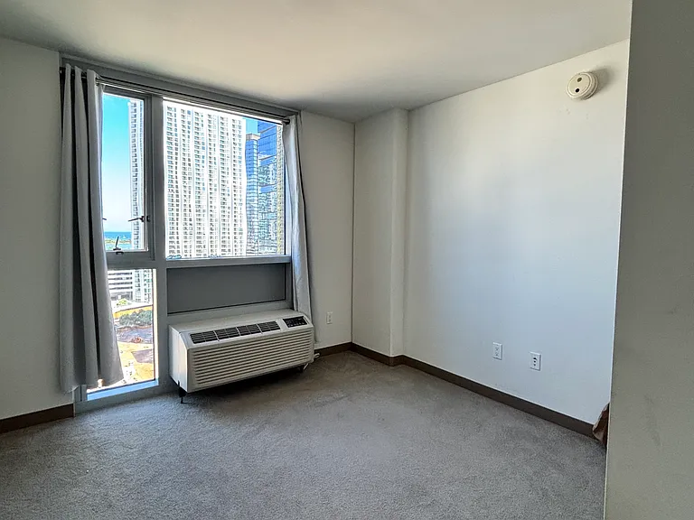 988 Halekauwila St #1709 — Photo 3