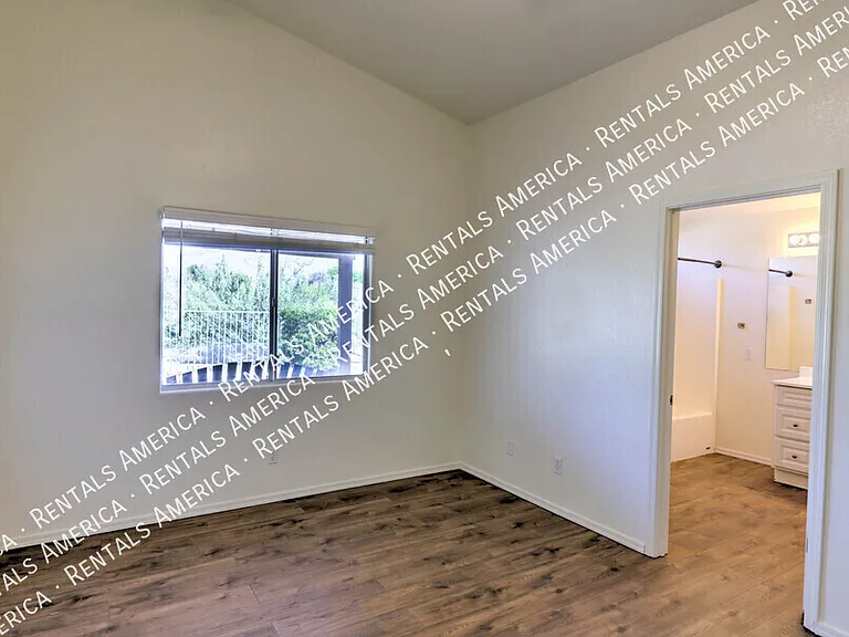 10984 N Double Eagle Ct — Photo 11