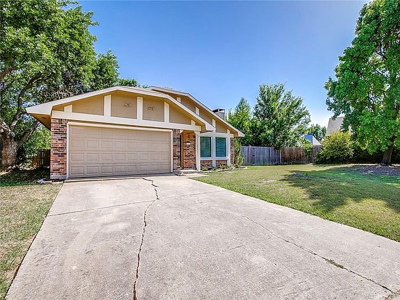 2nd image of 138 Elmridge Cir