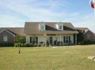 5818 Crescent Pond Rd, Nevada, TX 75173