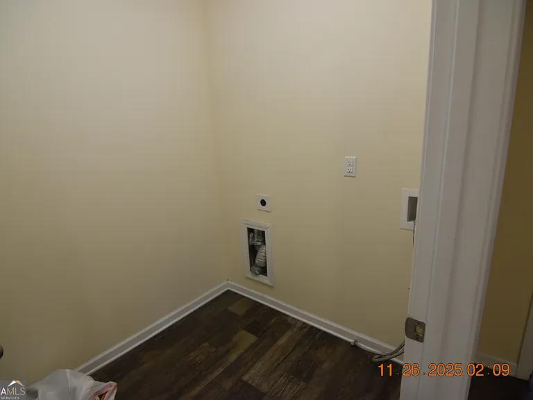 223 Brooklet Cir — Photo 10