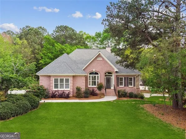 2060 Pate Ridge Dr, Loganville, GA 30052