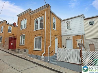121 S Blank St, Allentown, PA, 18102