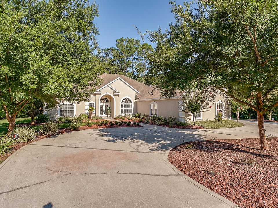 1st image of 530 Feather Oaks Ct