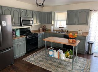 111 S Pine St, Fenton, MI 48430