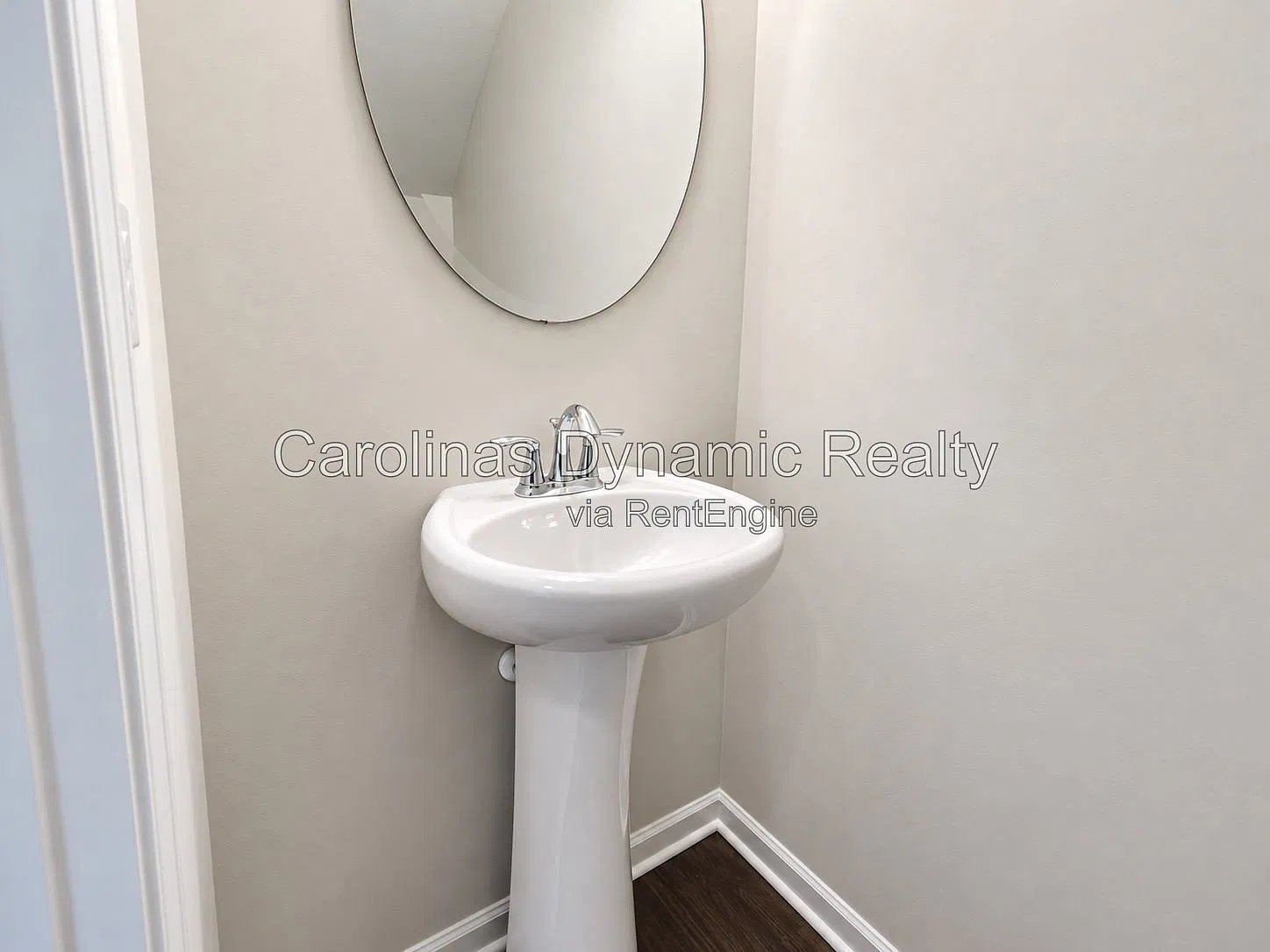3 bed, 2.5 bath, 1446 sqft, $1,700 — Photo 3