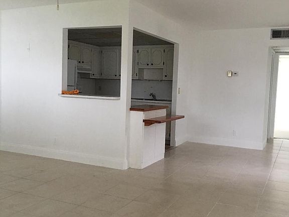3rd image of 258 Tuscany Lane #E