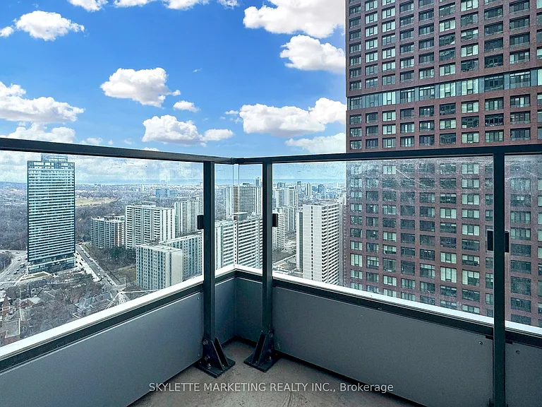 395 Bloor St E #3201 — Photo 15