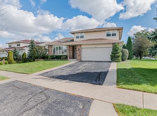 651 N Western Ln, Addison, IL 60101