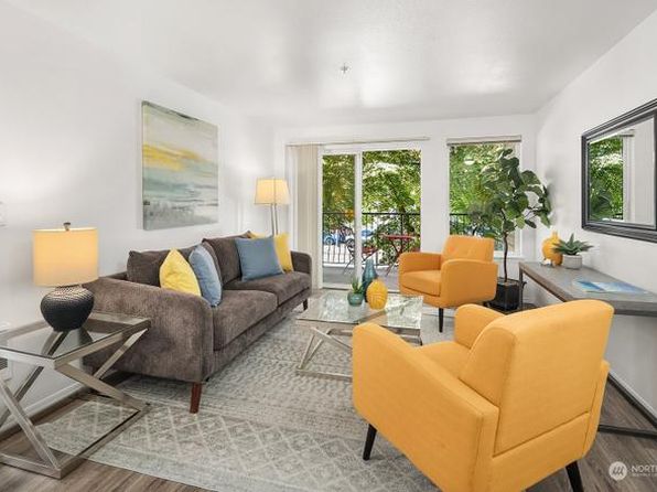12050 15th Ave NE APT 201