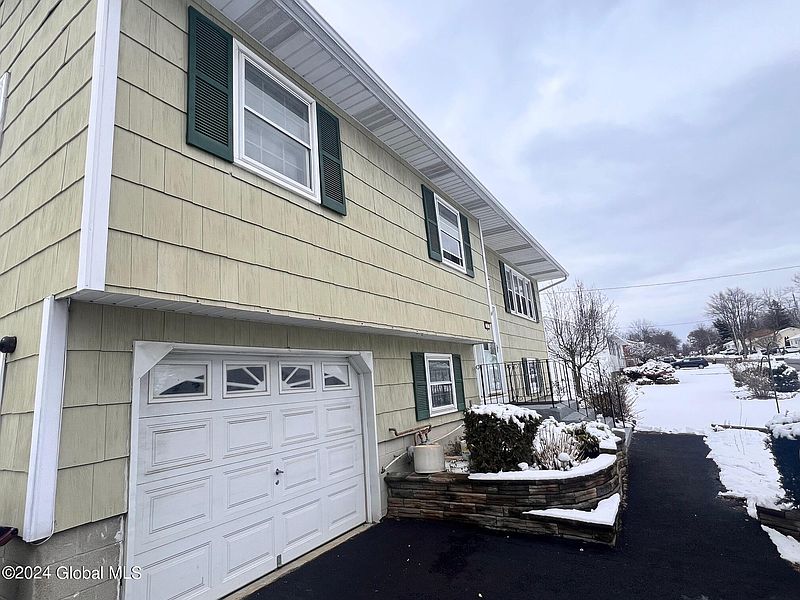 2nd image of 57 Marriner Avenue