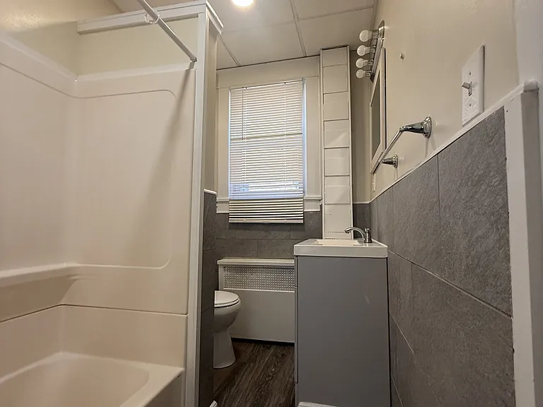 22 Pawling Ave — Photo 12