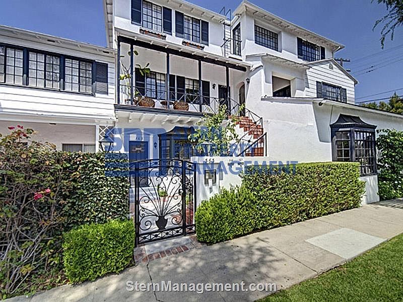 1st image of 363 S Crescent Dr #363