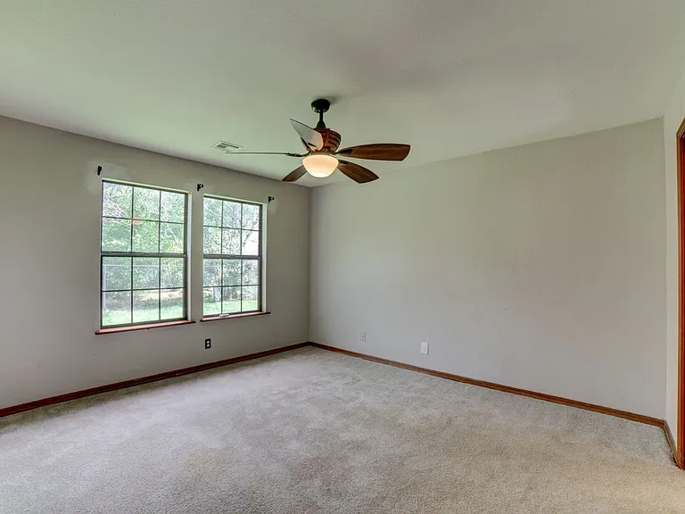 2505 E Princeton St — Photo 19