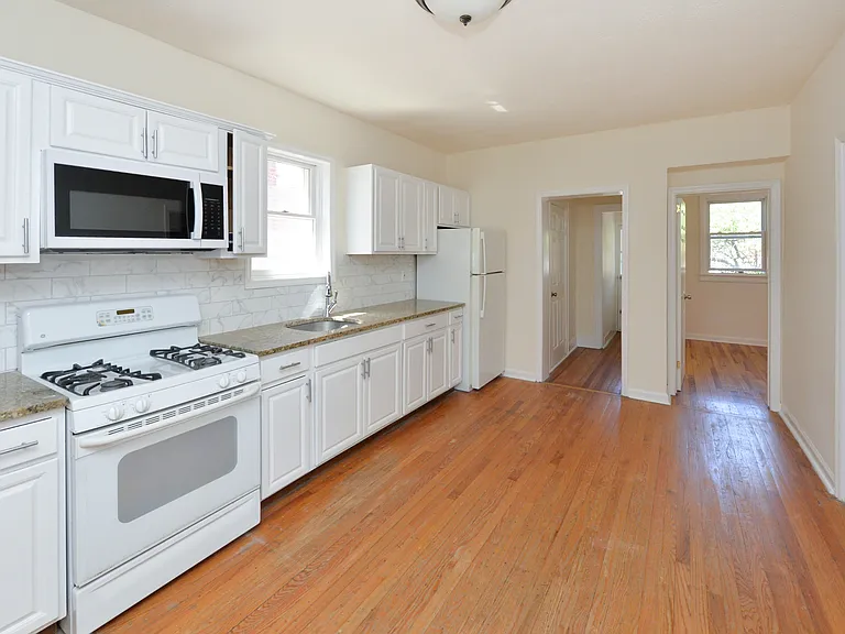 467 Washington Ave #1 — Photo 14