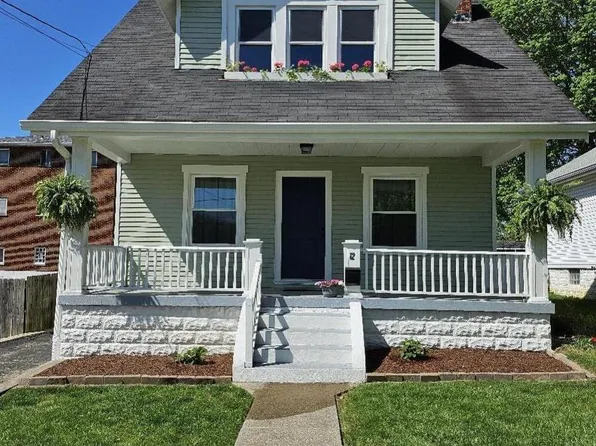 12 Crestwood Ave, Highland Heights, KY 41076