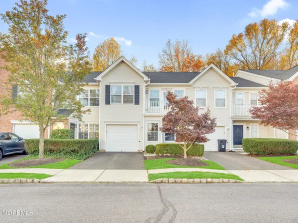 25 Sunningdale Circle, Manalapan, NJ 07726