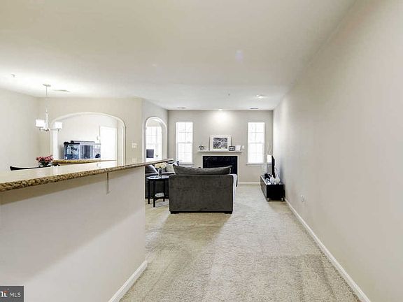 5th image of 5002 Hollington Dr Unit 104