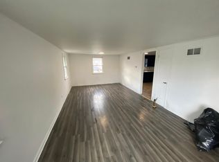 1810 Main St #4, Elwood, IN 46036