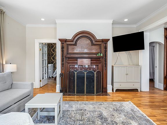 5th image of 1813 Pine St #1