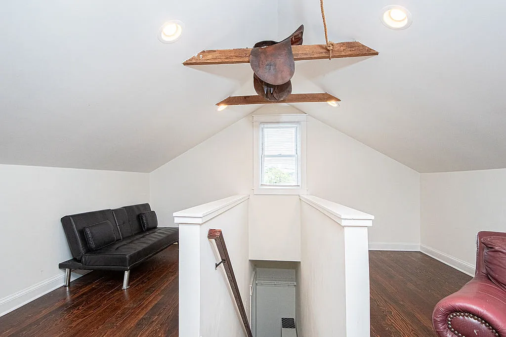 417 N. Royal Ave. — Photo 2
