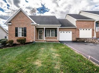 398 Hickory Grove Cir, Harrisonburg, VA 22801