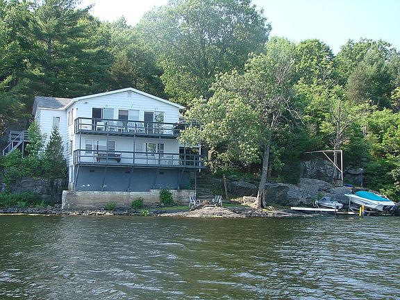 84 Mile Arm Bay