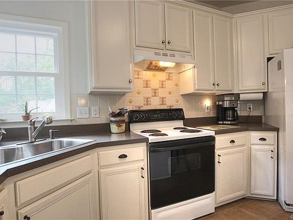 4th image of 11180 Lesfield Ct