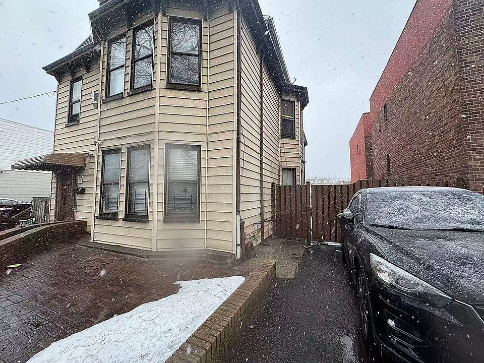 1st image of 6059 69th St