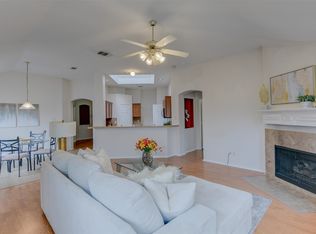 11229 Pleasant Wood Ln, Fort Worth, TX 76140