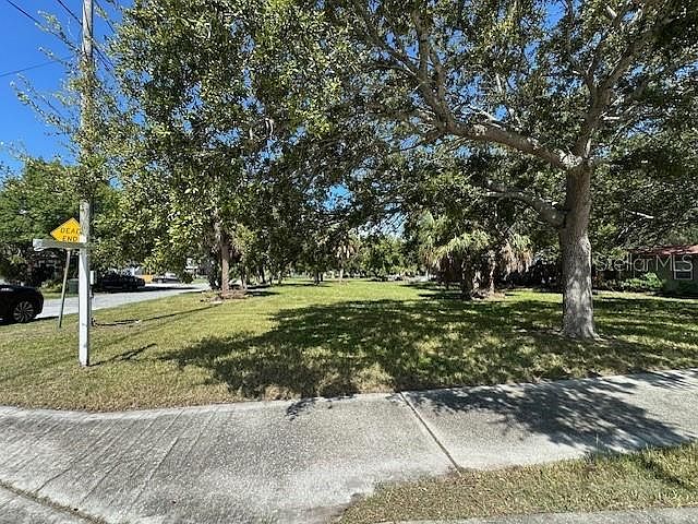 2nd image of 380 Hancock St Lot 6