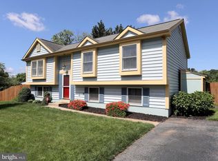 404 Sanders Ln, Gaithersburg, MD 20877