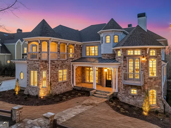 6756 Hedge Row Ln, Gainesville, GA 30506